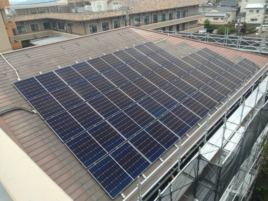 ナーシングホーム　別府市　太陽光発電設置　LONGi（ロンジ）